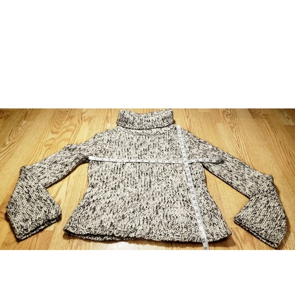 Express Women's Sweater Size: Large Wool Mohair Blend Mock - Picture 4 of 11